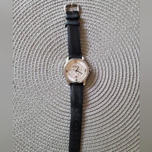 Vintage Coach Unisex Watch - Picture 2 of 7